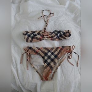 Burberry swimsuit 🩱 👙